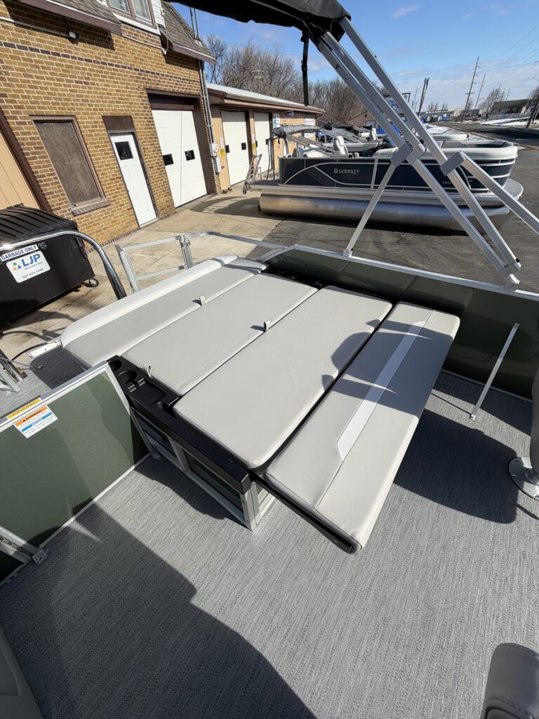 2026 Xperience 2286SLFX